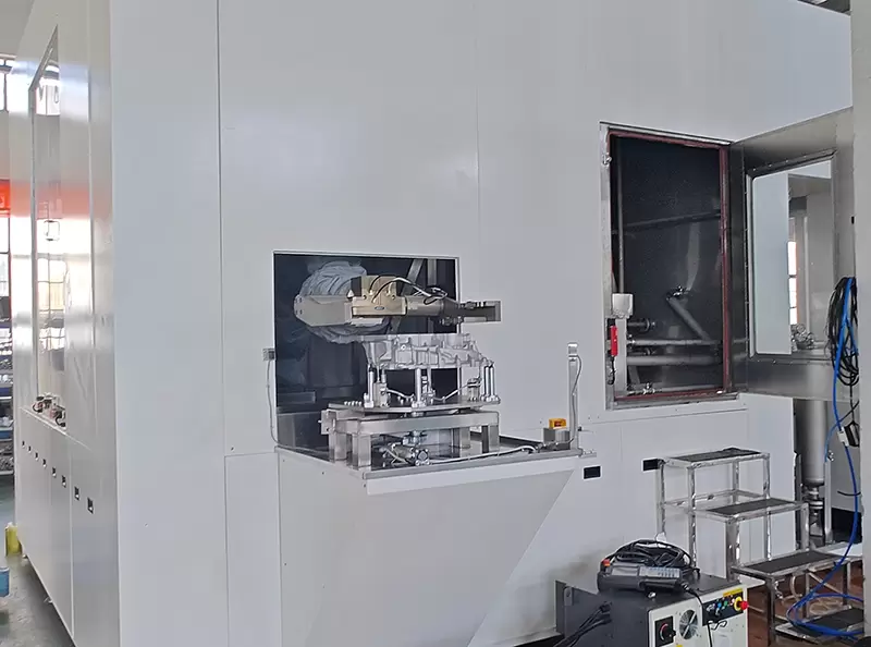 高压机器人去毛刺清洗机