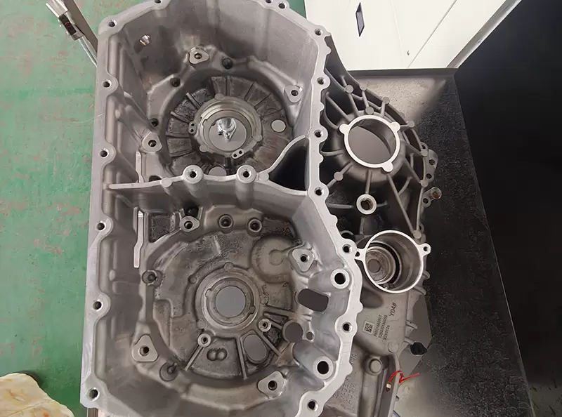 高压机器人去毛刺清洗机